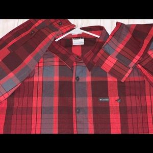 Brand NWOT men’s Columbia long sleeve